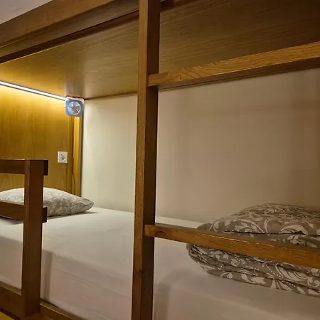 Sweet Swell Hostel